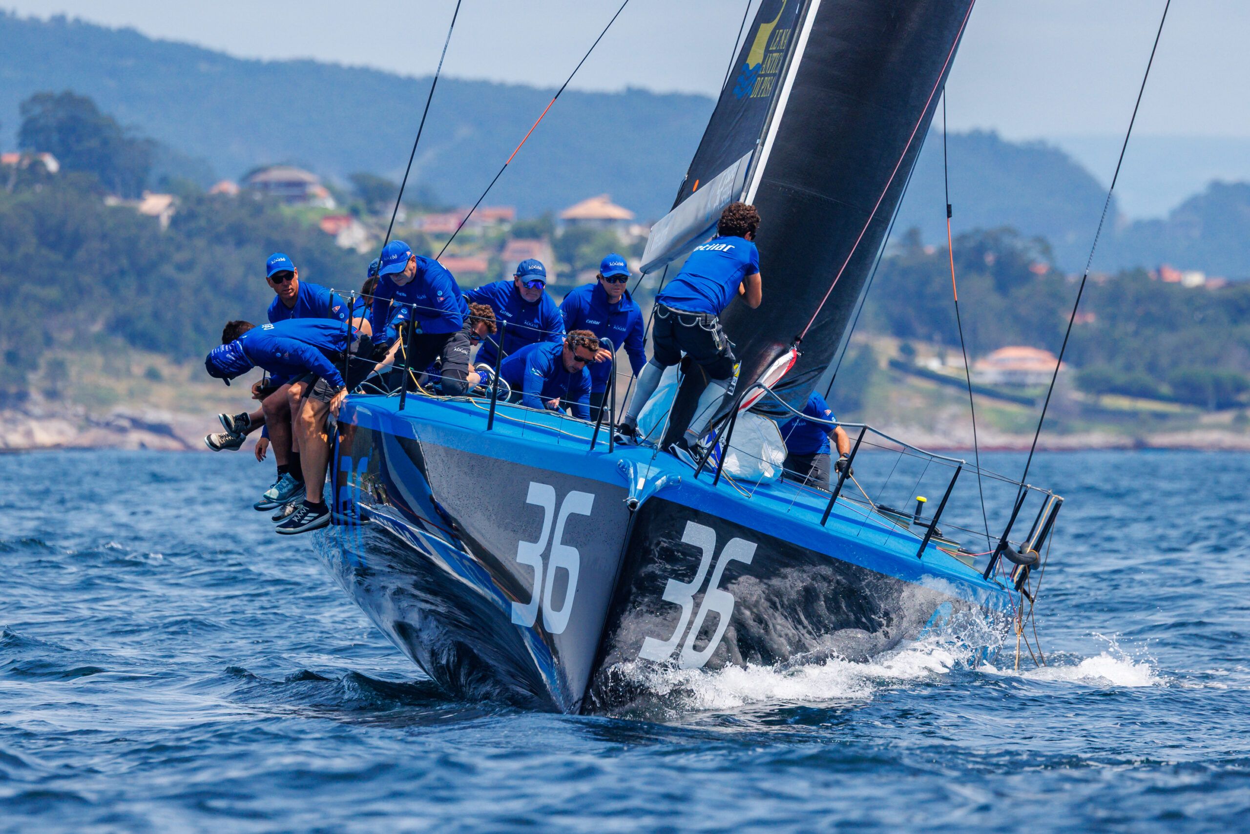 Cetilar® e Alkedo al Mondiale TP52: rotta su Cascais per il titolo