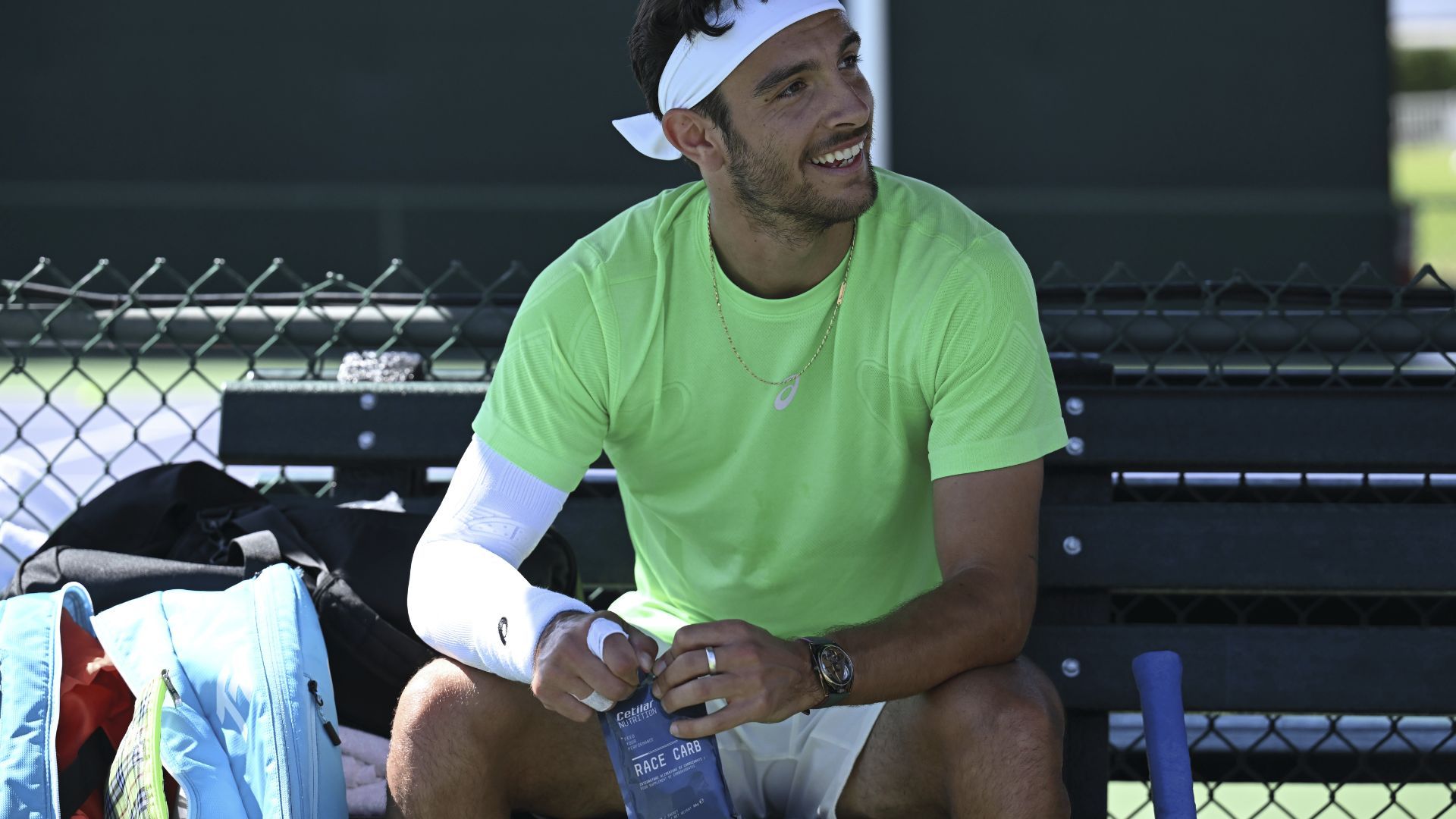 Alimentazione e idratazione nel tennis: come prepararsi prima, durante e dopo il match
